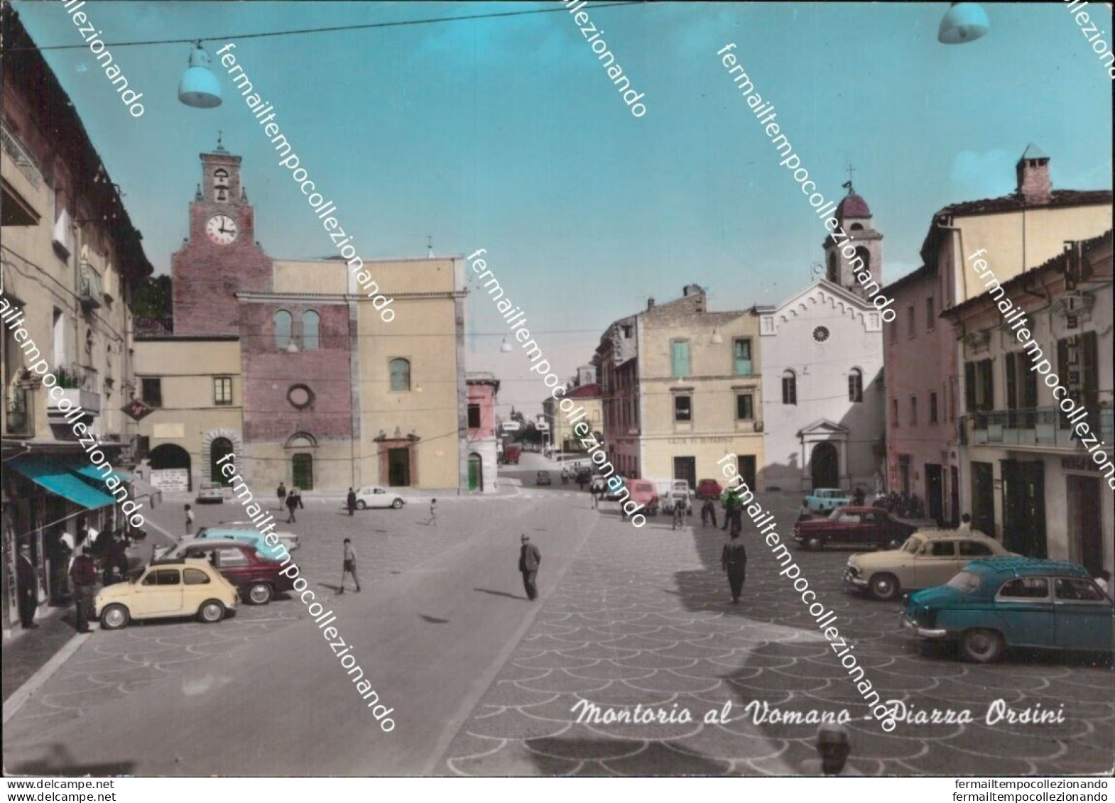 Cd605 Cartolina Montorio Al Vomano Piazza Orsini Provincia Di Teramo Abruzzo - Teramo