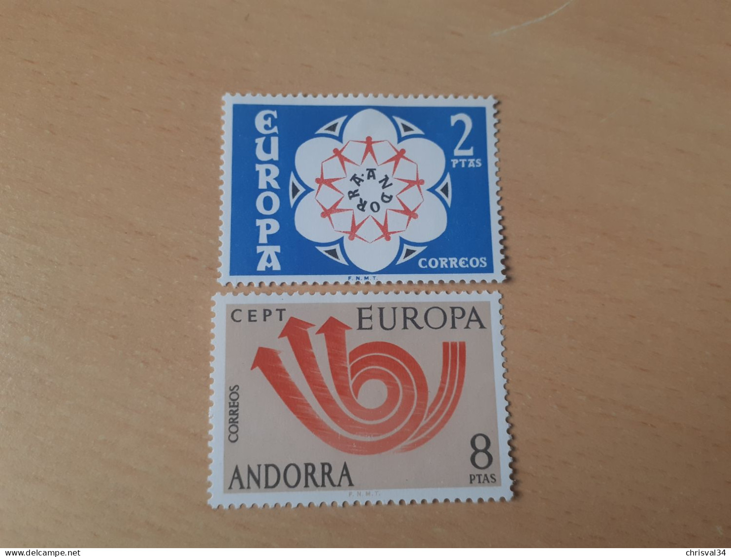 TIMBRES   ANDORRE  ESPAGNOL   ANNEE   1973   N  77  /  78   COTE  2,00  EUROS   NEUFS  LUXE** - Nuovi