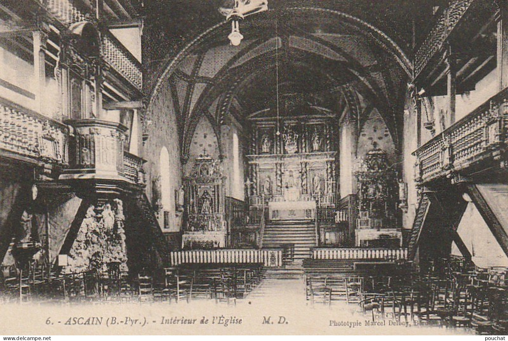 GU 23 -(64) ASCAIN  -  INTERIEUR DE L'EGLISE   - 2 SCANS - Ascain