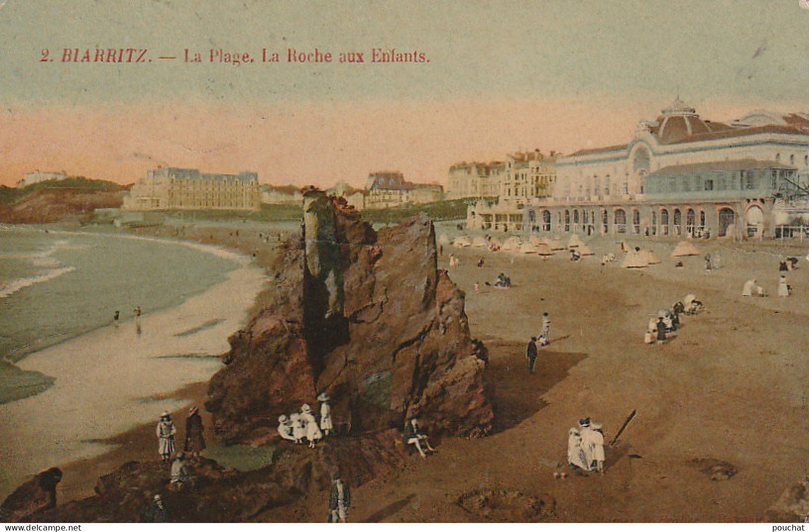 GU 24 -(64) BIARRITZ  -  LA PLAGE -  LA ROCHE AUX ENFANTS -  CARTE COLORISEE  -  2 SCANS - Biarritz