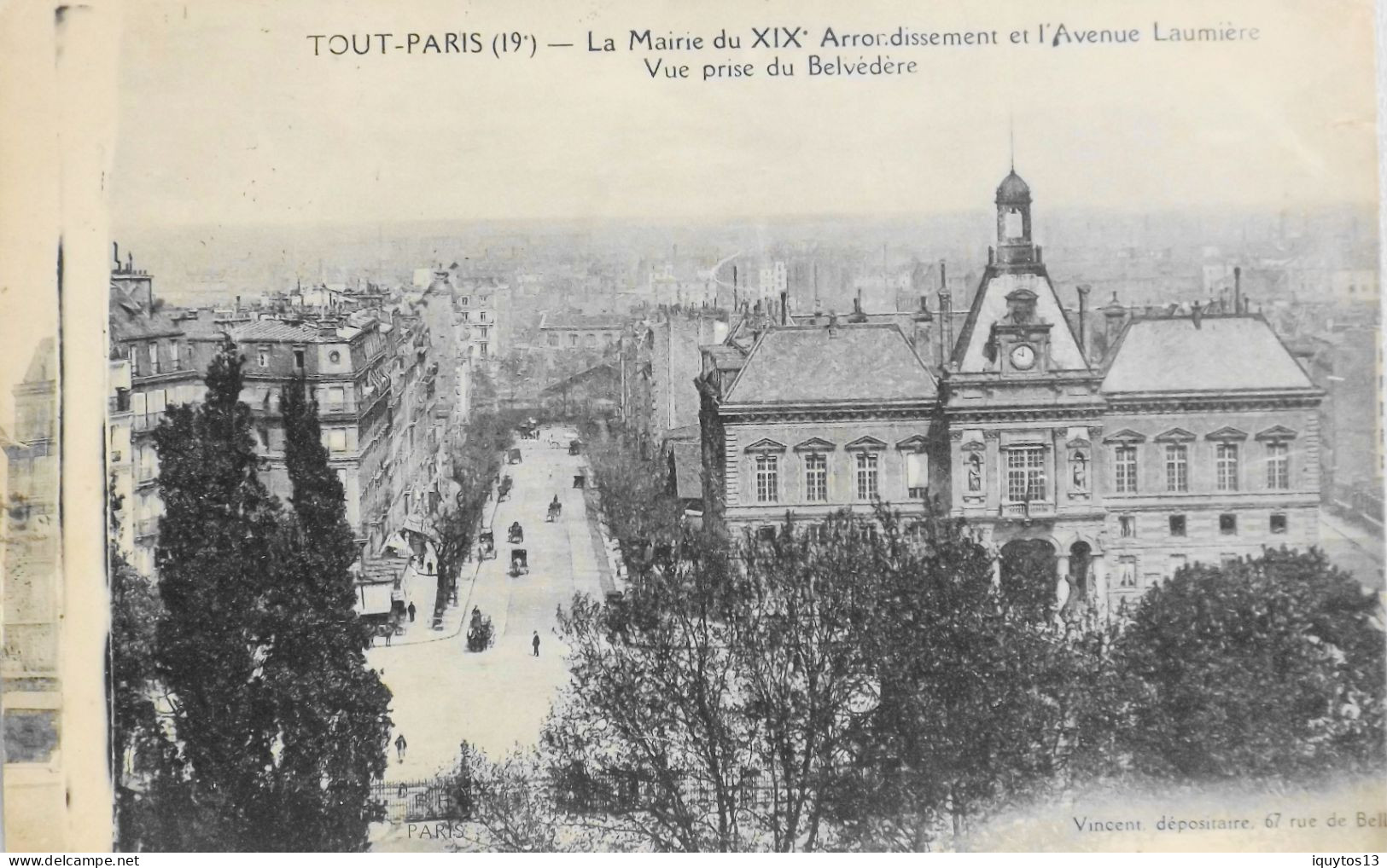 CPA. [75] > TOUT PARIS > La Mairie Du XIXe Arrt Et L'avenue Laumière, Vue Prise Du Belvédère - Défaut D'Impression - TBE - Arrondissement: 19