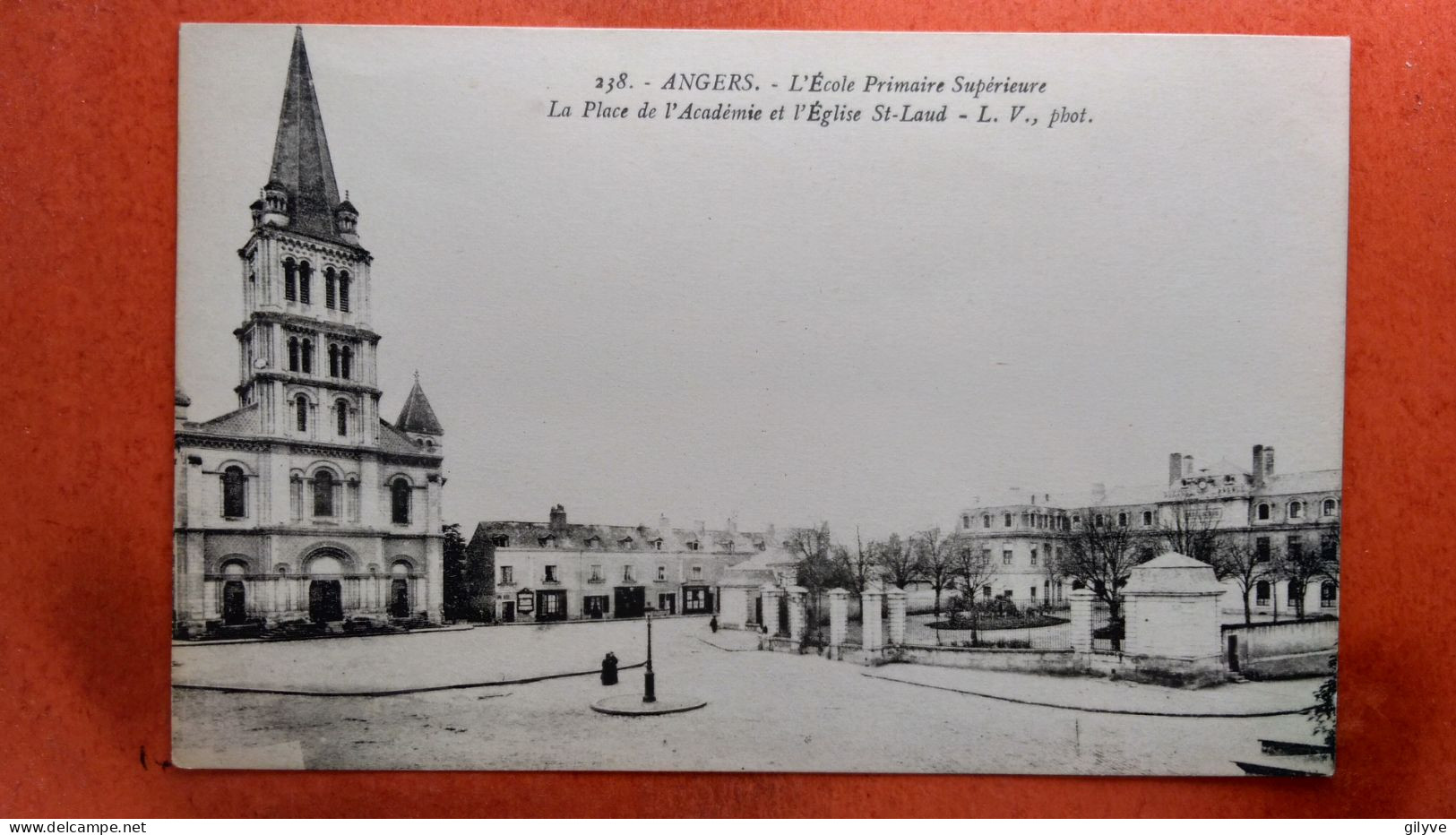 CPA (49) Angers. L'école Primaire Supérieure .Place De L'Académie . Animation. (7A.n°163) - Angers