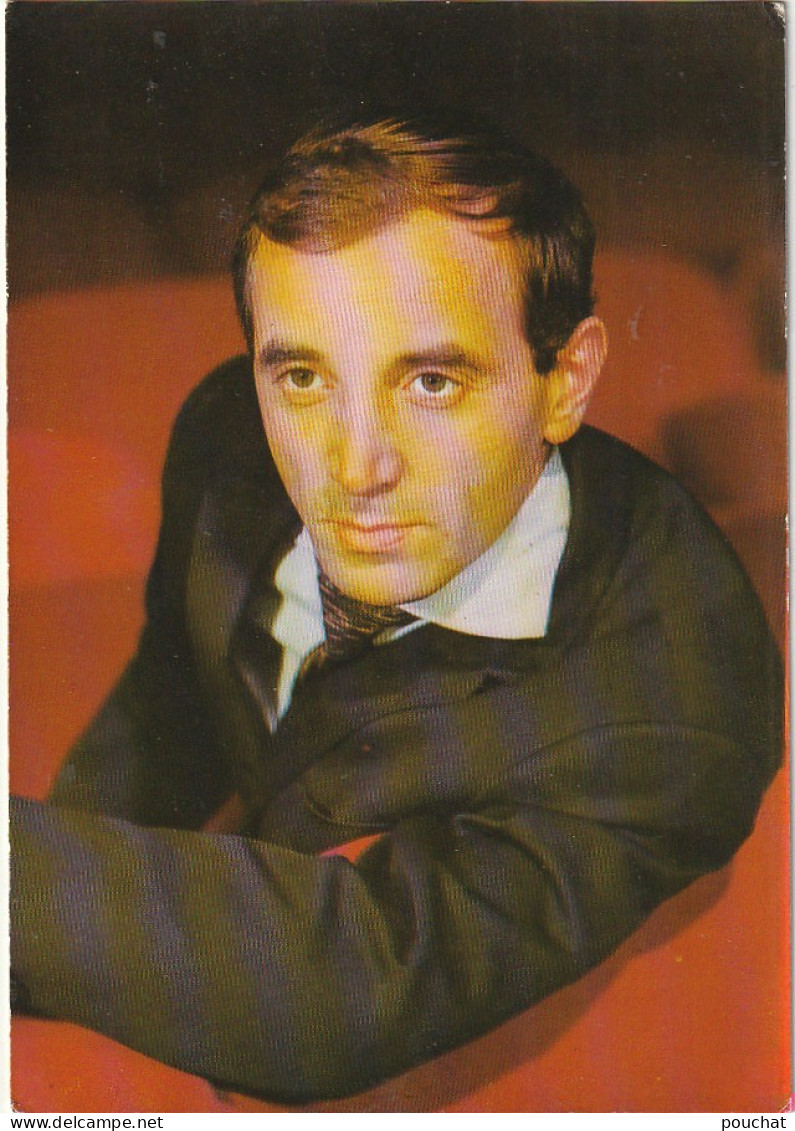 GU Nw - PORTRAIT DE CHARLES AZNAVOUR , ARTISTE  -  2 SCANS - Artistes