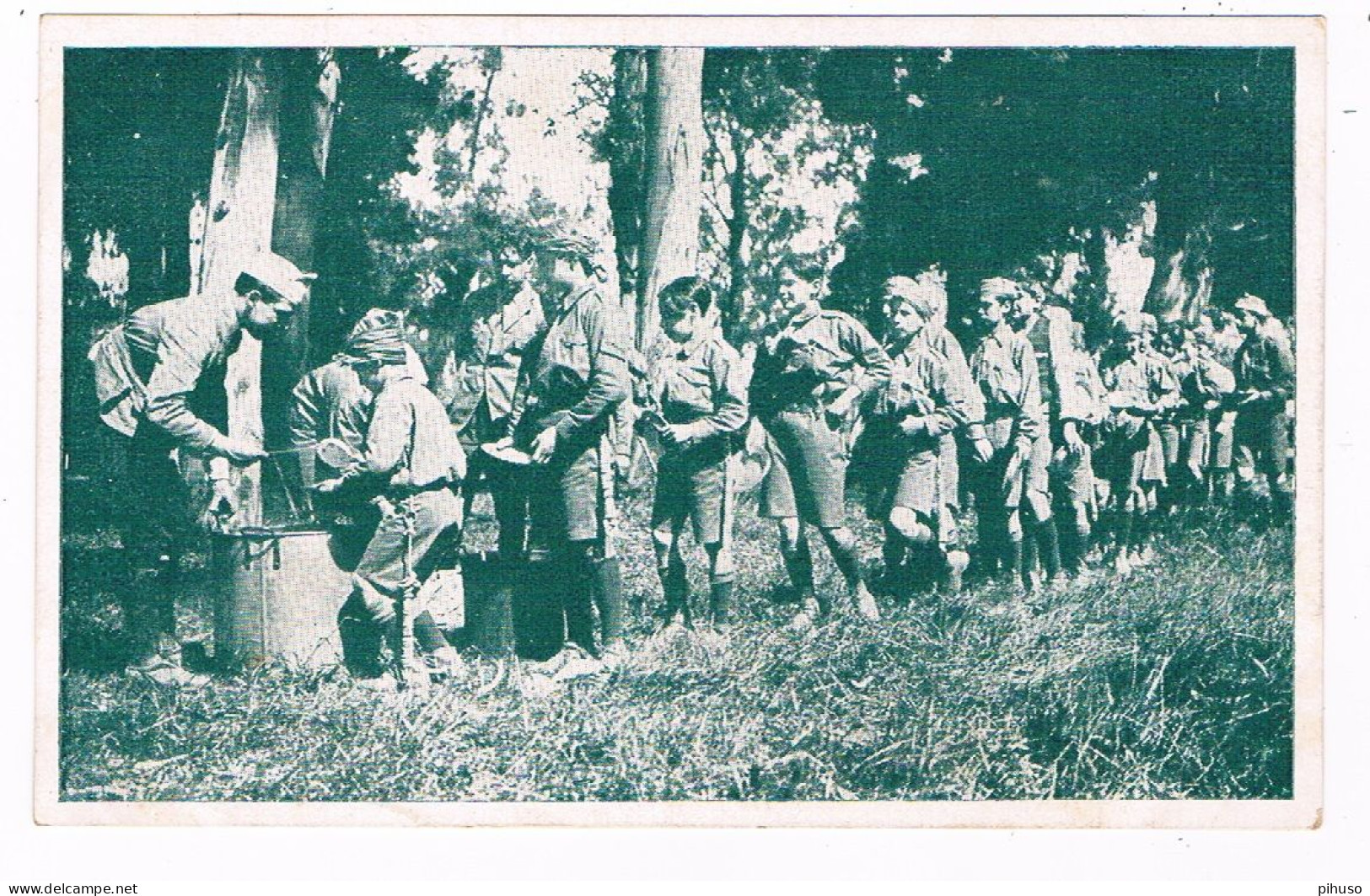 SCOUT-73   Scouts (?) Of Argentina Or Brasil Are Going To Eat Something - Scoutisme