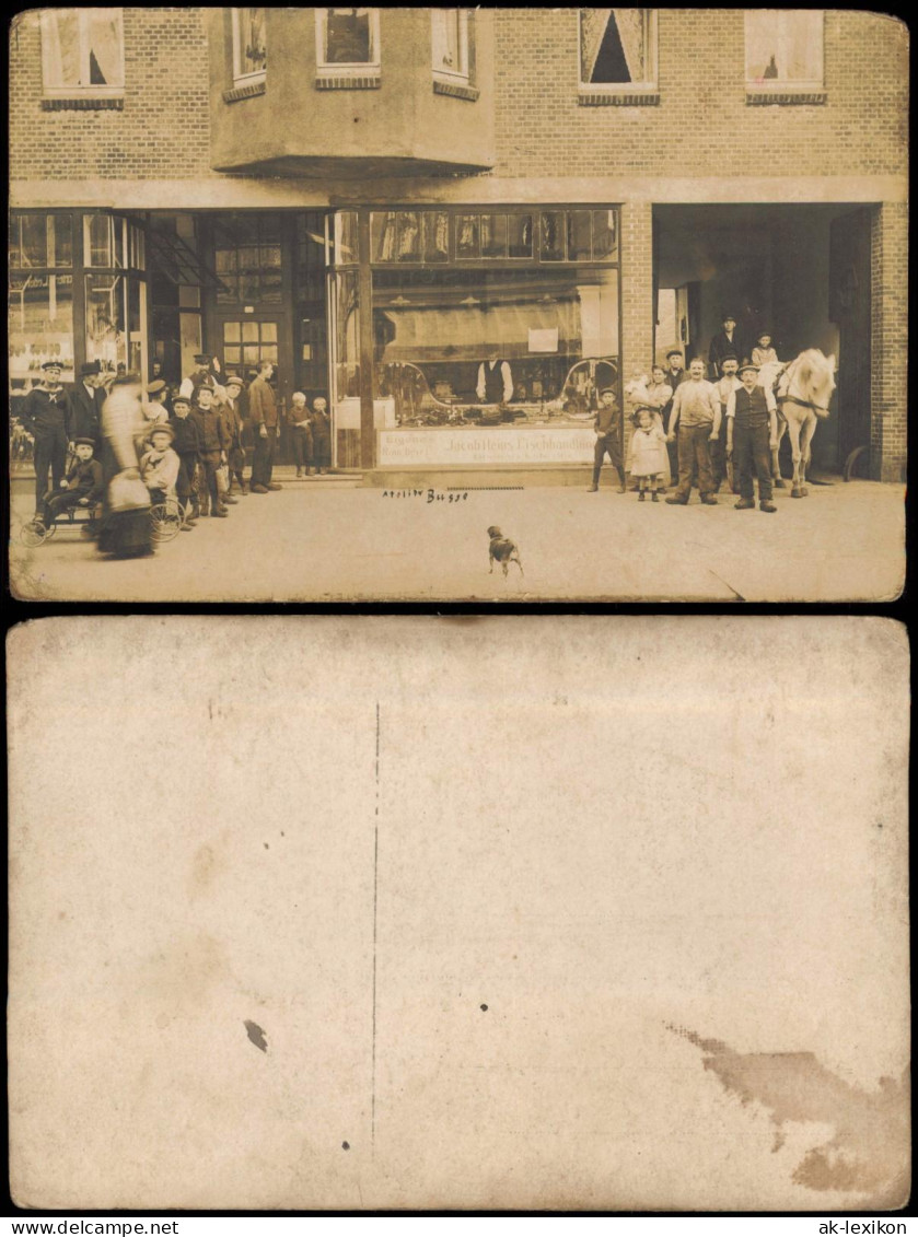 Ansichtskarte  Jacob Heims Fischhandlung Gruppenbild Vor Geschäft 1919 - A Identifier