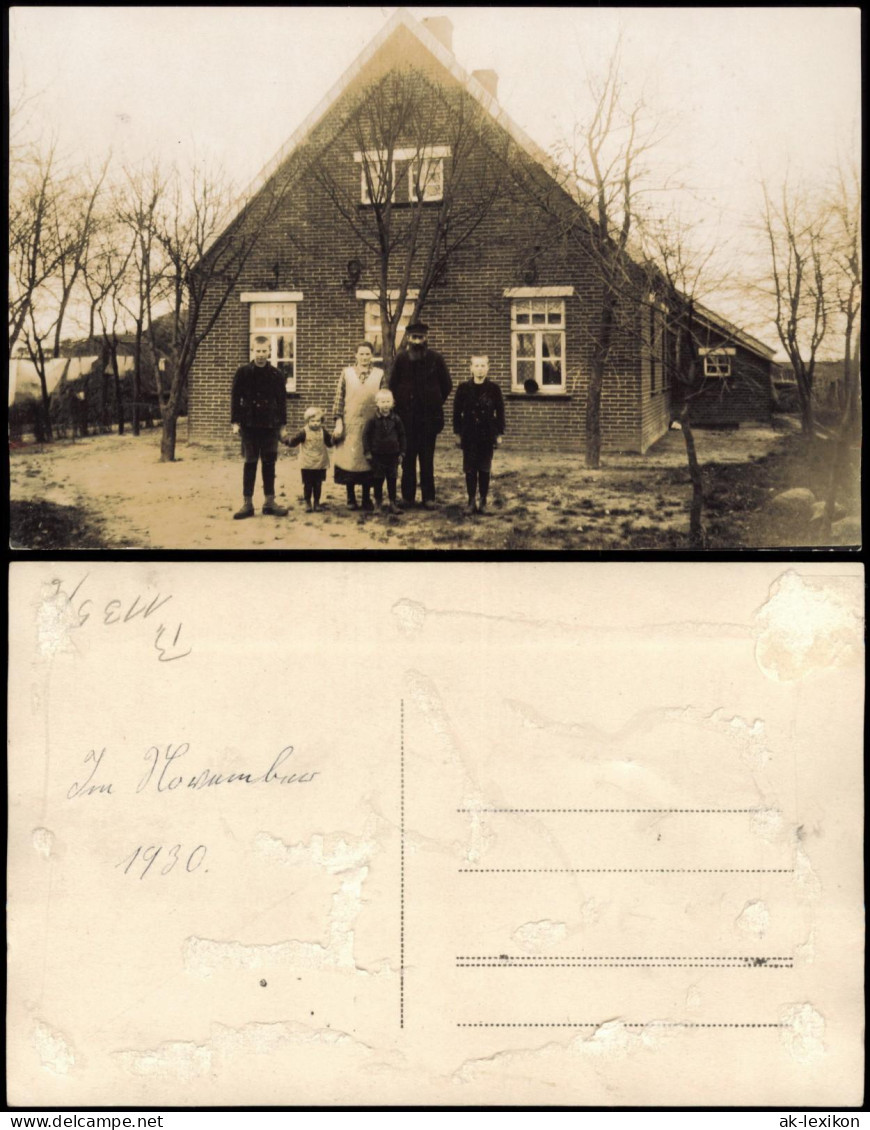 Ansichtskarte  Familie Vor Backsteinhaus Nordsee 1930 - Te Identificeren