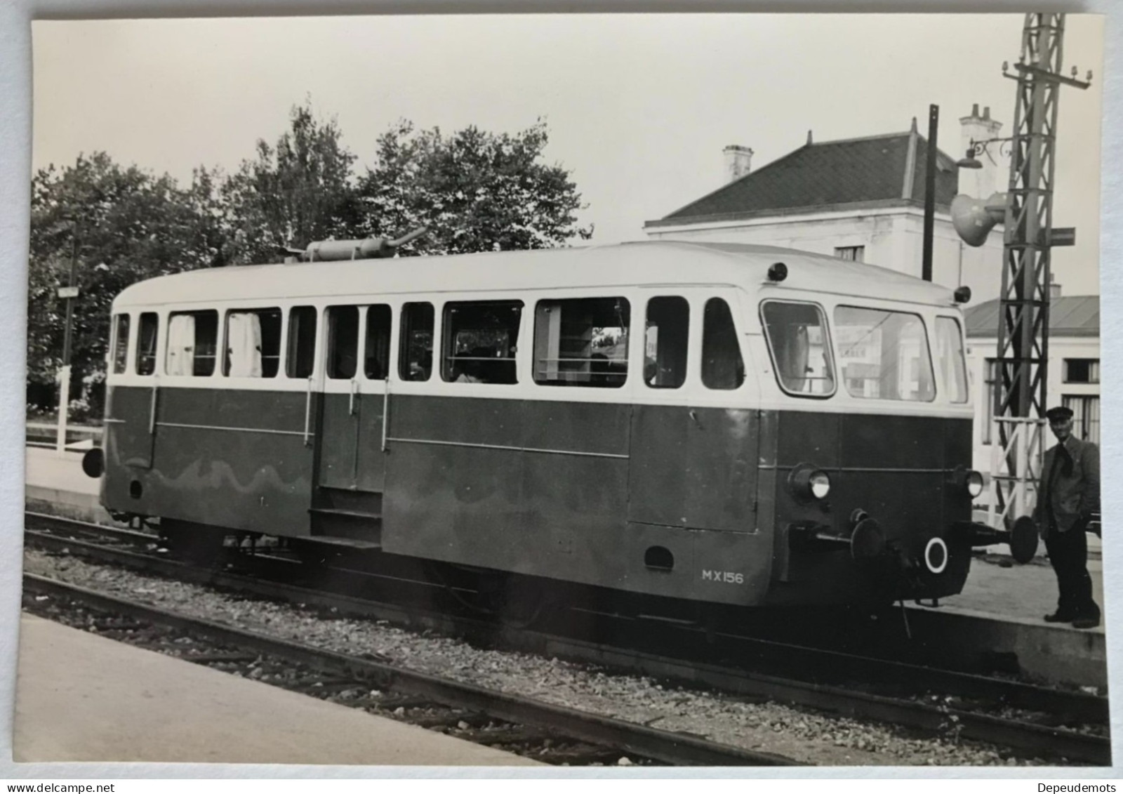 Photo Ancienne - Snapshot - Train - Autorail Automotrice - GUINGAMP - Bretagne - Ferroviaire - Chemin De Fer - RB - Trenes