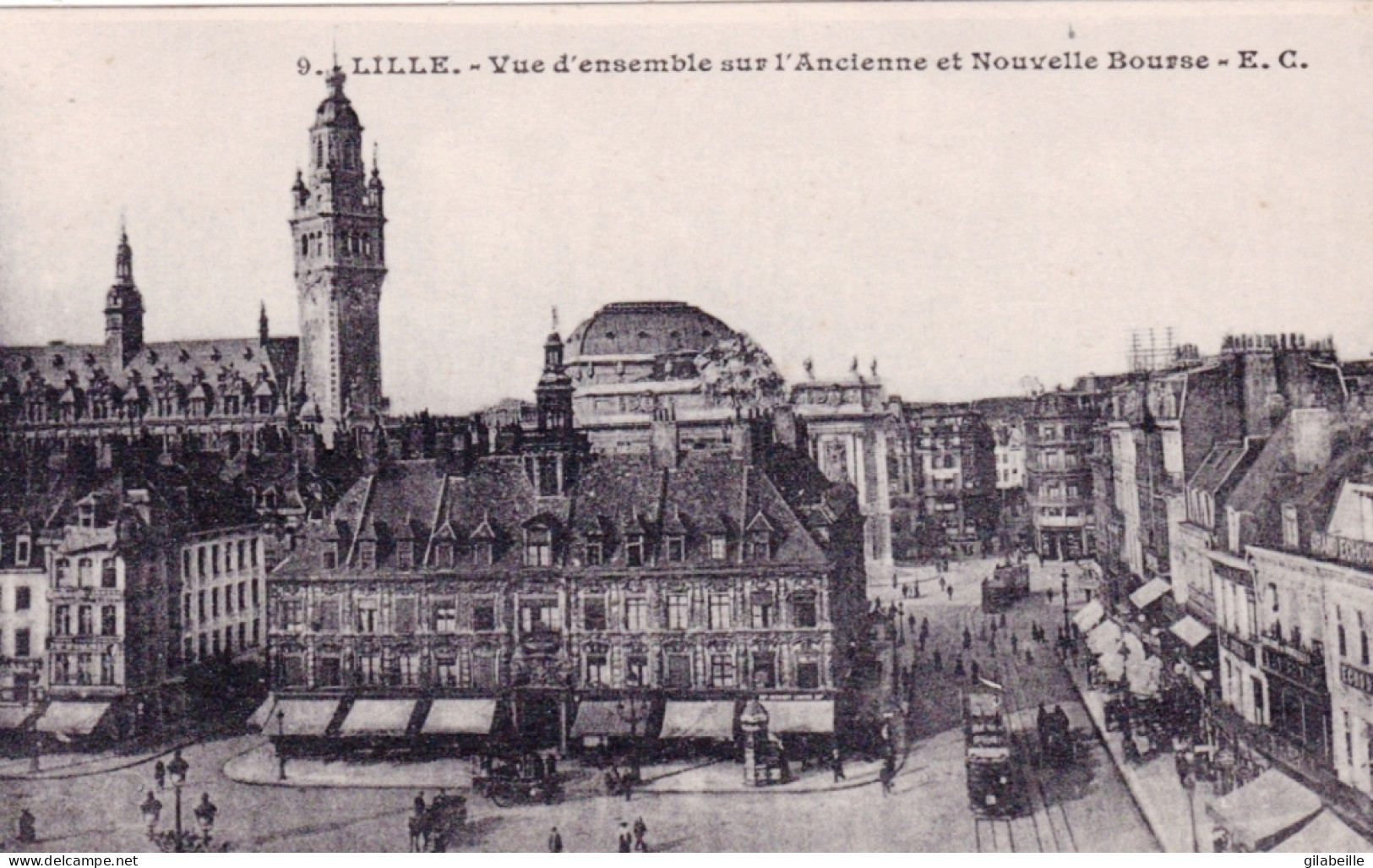 59 - LILLE -  Vue D'ensemble Sur L'ancienne Et La Nouvelle Bourse - Lille