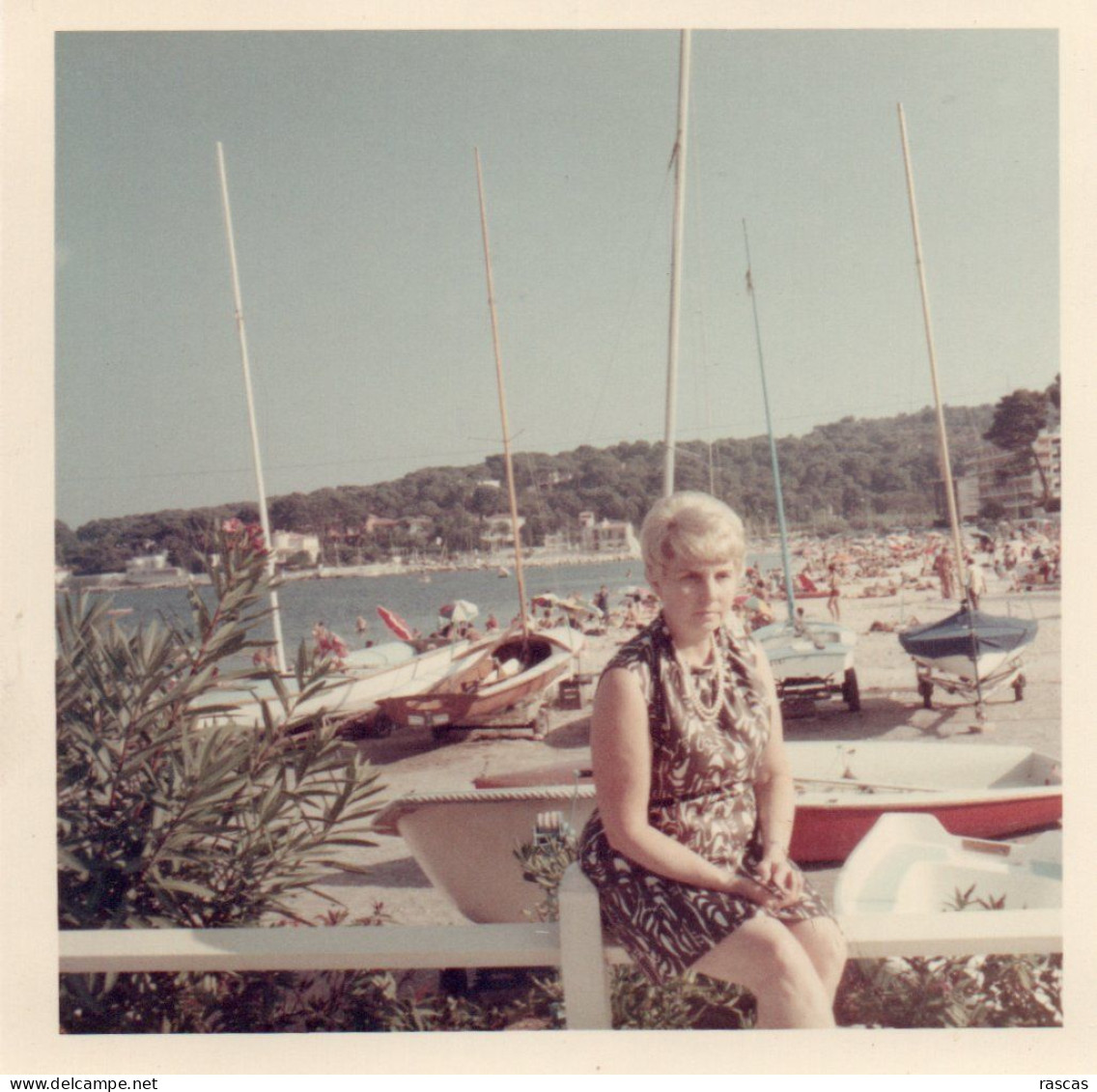 PHOTO ORIGINALE AL 2 - FORMAT 8.8 X 8.8 - ALPES MARITIMES - ANTIBES - 1969 - VOILIER - Plaatsen