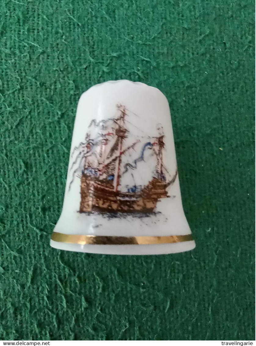 Thimble Ship "Mary Rose" Flagship Of King Henry 8th - Vingerhoeden