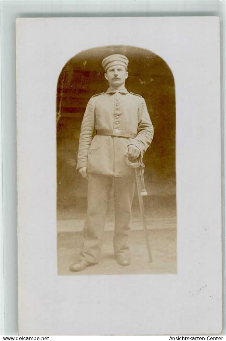 39803305 - Deutscher Kavallerist In Uniform Mit Saebel Passepartout - War 1914-18