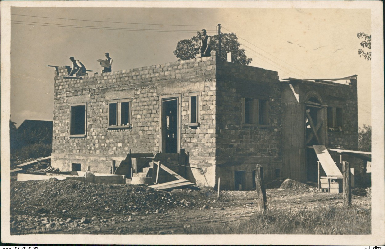 Ansichtskarte  Berufe Bauarbeiter Bau Eines Einfamilienhauses 1928 Privatfoto - Non Classés