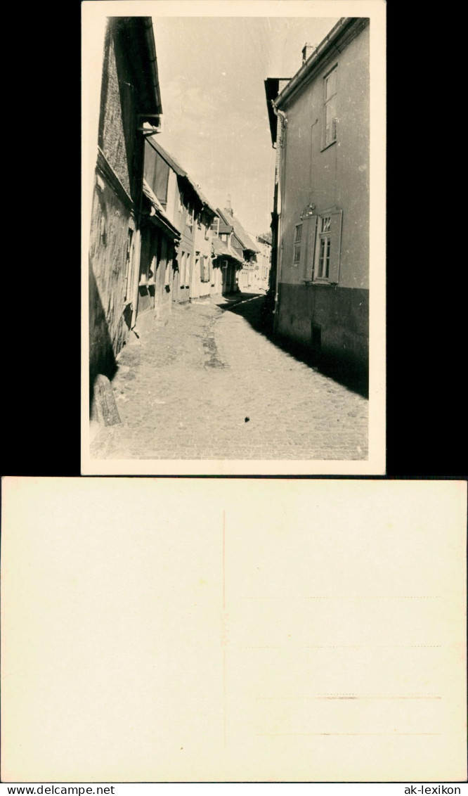 Ansichtskarte  Gasse In Altstadt 1952 - A Identificar