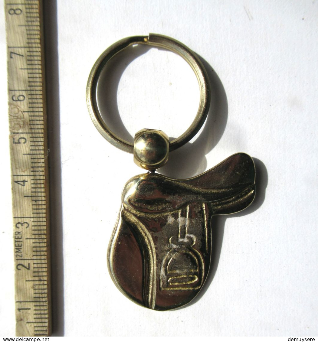 L.KANS 0505 - PAARDEZADEL EN STIJBEUGEL  - SELLES ET AGITATEURS DE CHEVAL - Key-rings