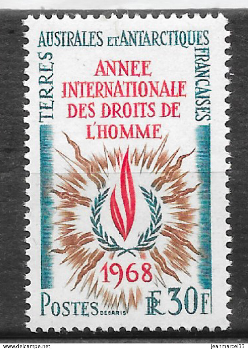 TAAF  N° 27  Neuf Sans Charnière Au 1/3 De La Cote - Unused Stamps