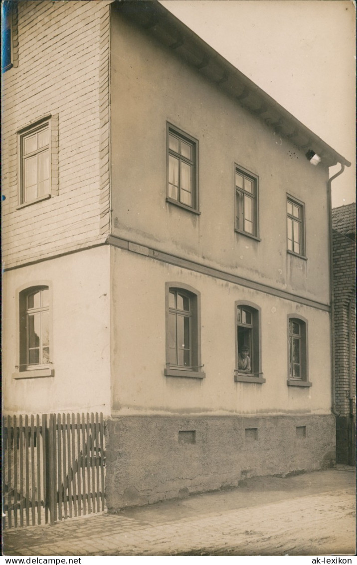 Ansichtskarte  Hausfassaden Privataufnahmen Mit Menschen 1917 - Non Classés