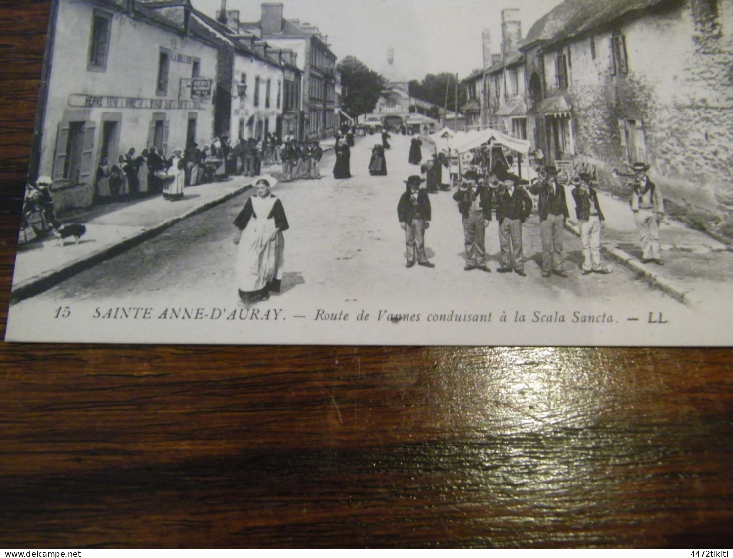 CPA - Ste Sainte D'Auray (56) - Route De Vannes Conduisant à Scala Sancta  - Restaurant Boule D'Or - 1910 - SUP (HV 1) - Sainte Anne D'Auray