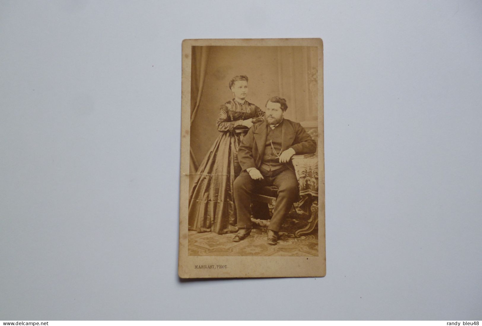 Photographie CDV -  Couple  -  Photographie MARRAST  -  10 Bis Allée Louis-Napoléon  -  TOULOUSE - Andere & Zonder Classificatie