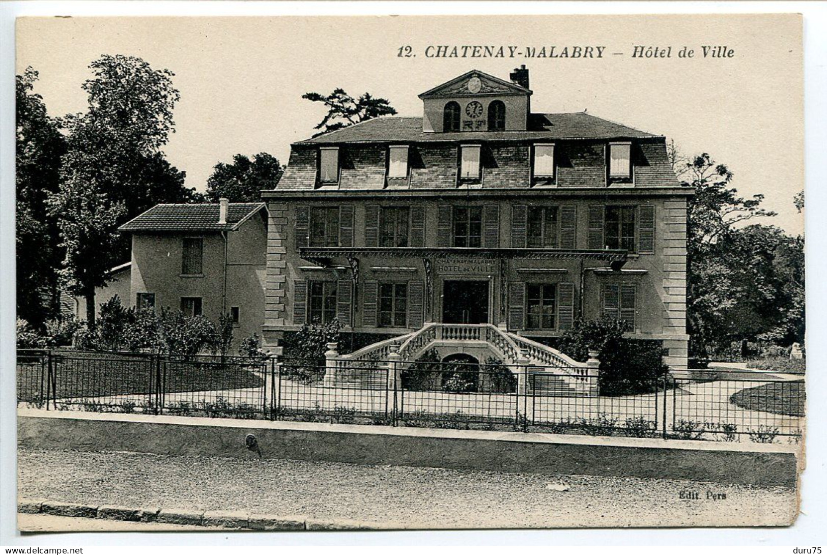 CPA * CHATENAY MALABRY Hôtel De Ville * Edition Pers Anciens Etablissements Malcuit - Chatenay Malabry