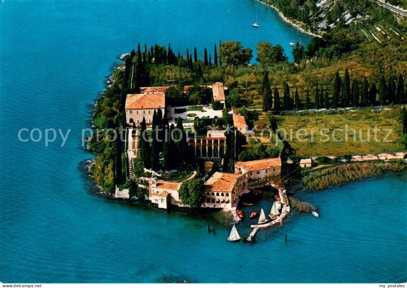 73751851 Lago Di Garda Veduta Aerea Della Punta San Vigilio E La Baia Delle Sire - Sonstige & Ohne Zuordnung