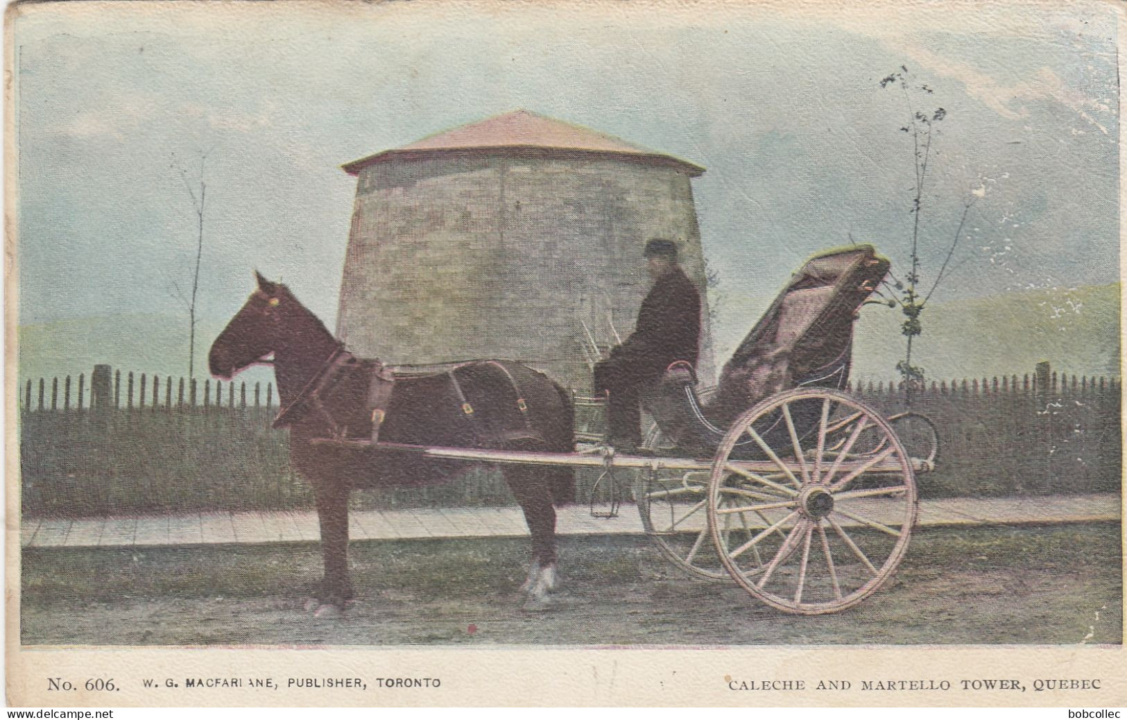 QUEBEC: Caleche And Martello Tower - Québec - La Citadelle