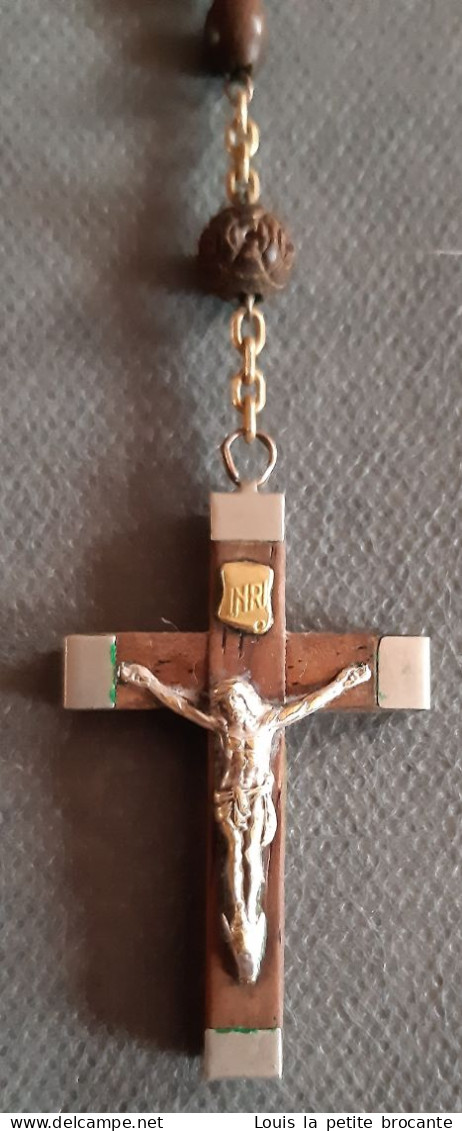 Chapelet De Prière En Bois 59 Perles, Crucifix Reliquaire Avec Fiole D'Eau De Lourdes; Bois, Métal Argenté, Laiton. - Godsdienst & Esoterisme