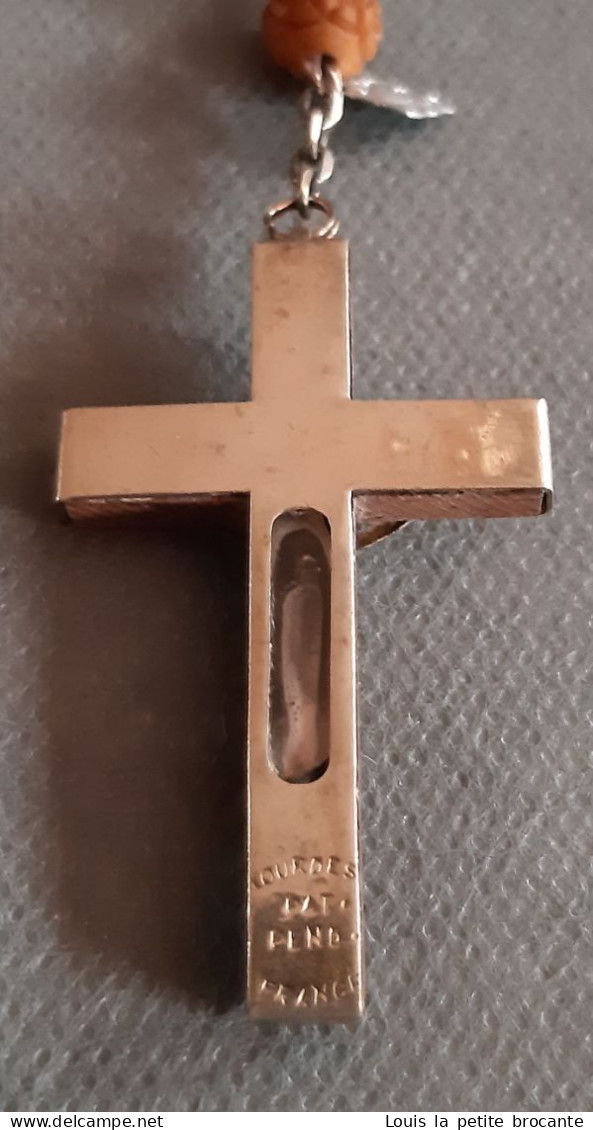 Chapelet de prière en bois 59 perles, crucifix reliquaire avec fiole d'Eau de Lourdes, en bois et métal argenté