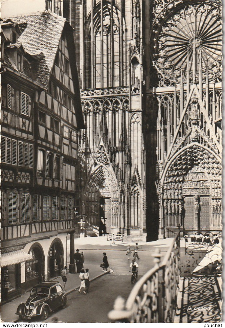 IN 1 - (67)  STRASBOURG  -VIEILLES MAISONS - RUE MERCIERE - AUTOMOBILE : PEUGEOT 202- 2 SCANS - Straatsburg