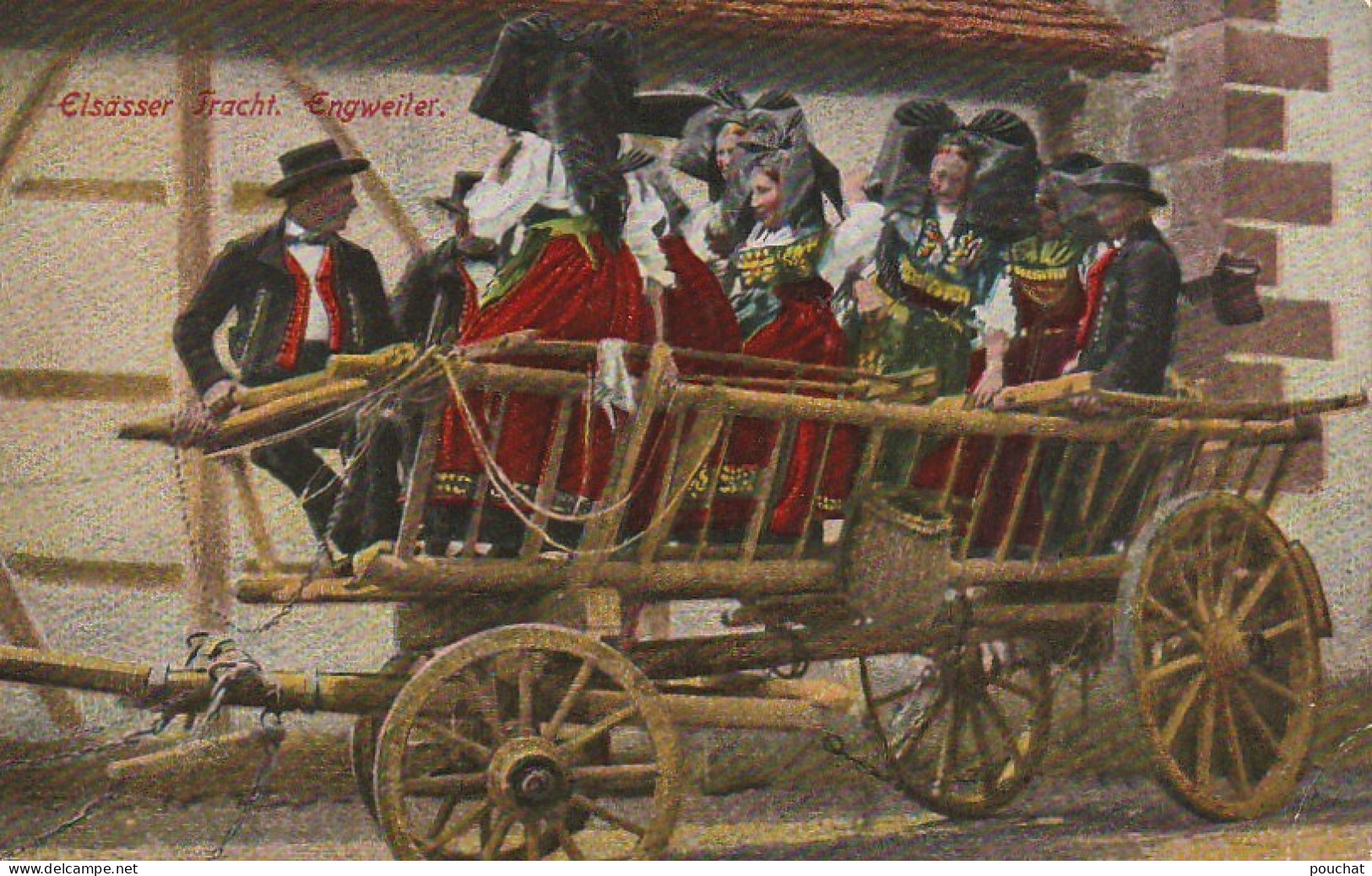 IN 6- COSTUMES ALSACIENS - ENGWILLER - GROUPE DANS CHARRETTE - CARTE COLORISEE - 2 SCANS  - Trachten