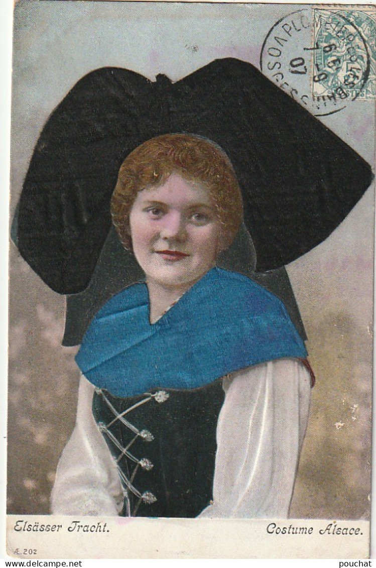 IN 6- COSTUME ALSACIEN - CARTE GAUFREE  COULEURS AVEC AJOUT DE TISSU : COIFFE , FICHU - 2 SCANS  - Costumi