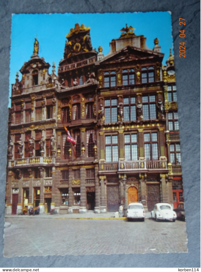 GROTE MARKT - Plazas