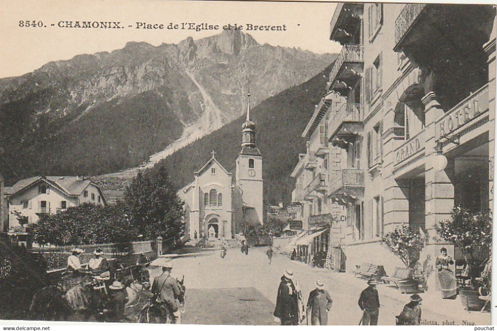 IN 23 - (74) CHAMONIX  - PLACE DE L'EGLISE ET LE BREVENT - GRAND HOTEL  - 2 SCANS - Chamonix-Mont-Blanc