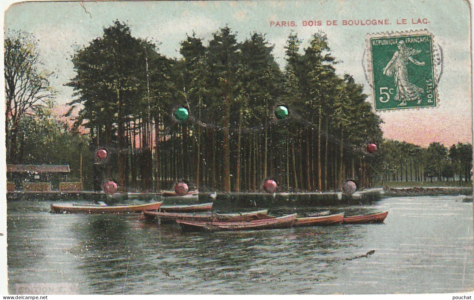 IN 25 -(75) BOIS DE BOULOGNE -  LE LAC - BARQUES - CARTE COLORISEE AVEC AJOUT DE BRILLANTS DE COULEURS - 2 SCANS - Parken, Tuinen