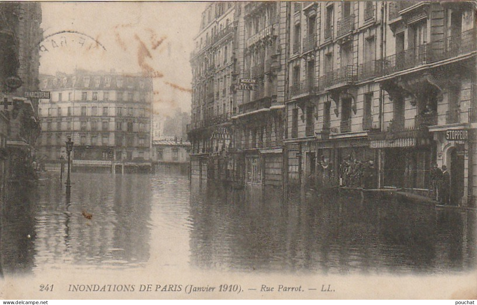 IN 28- (75) INONDATIONS DE PARIS - RUE PARROT - TAMPON " AU BONHEUR DES DAMES " - 2 SCANS - Paris Flood, 1910