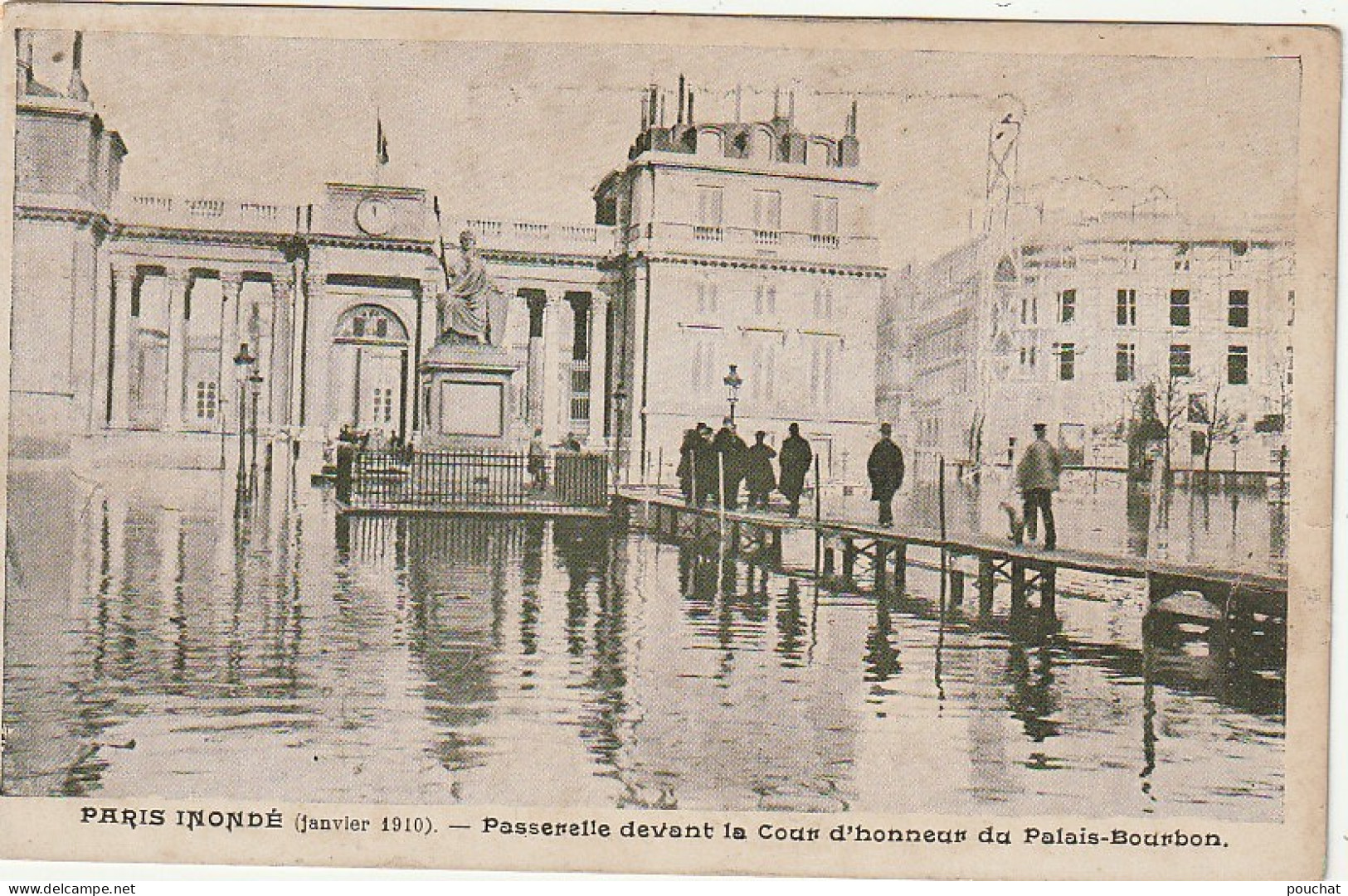 IN 28-(75) PARIS - INONDATIONS - PASSERELLE DEVANT LA COUR D'HONNEUR DU PALAIS BOURBON - 2 SCANS - Paris Flood, 1910
