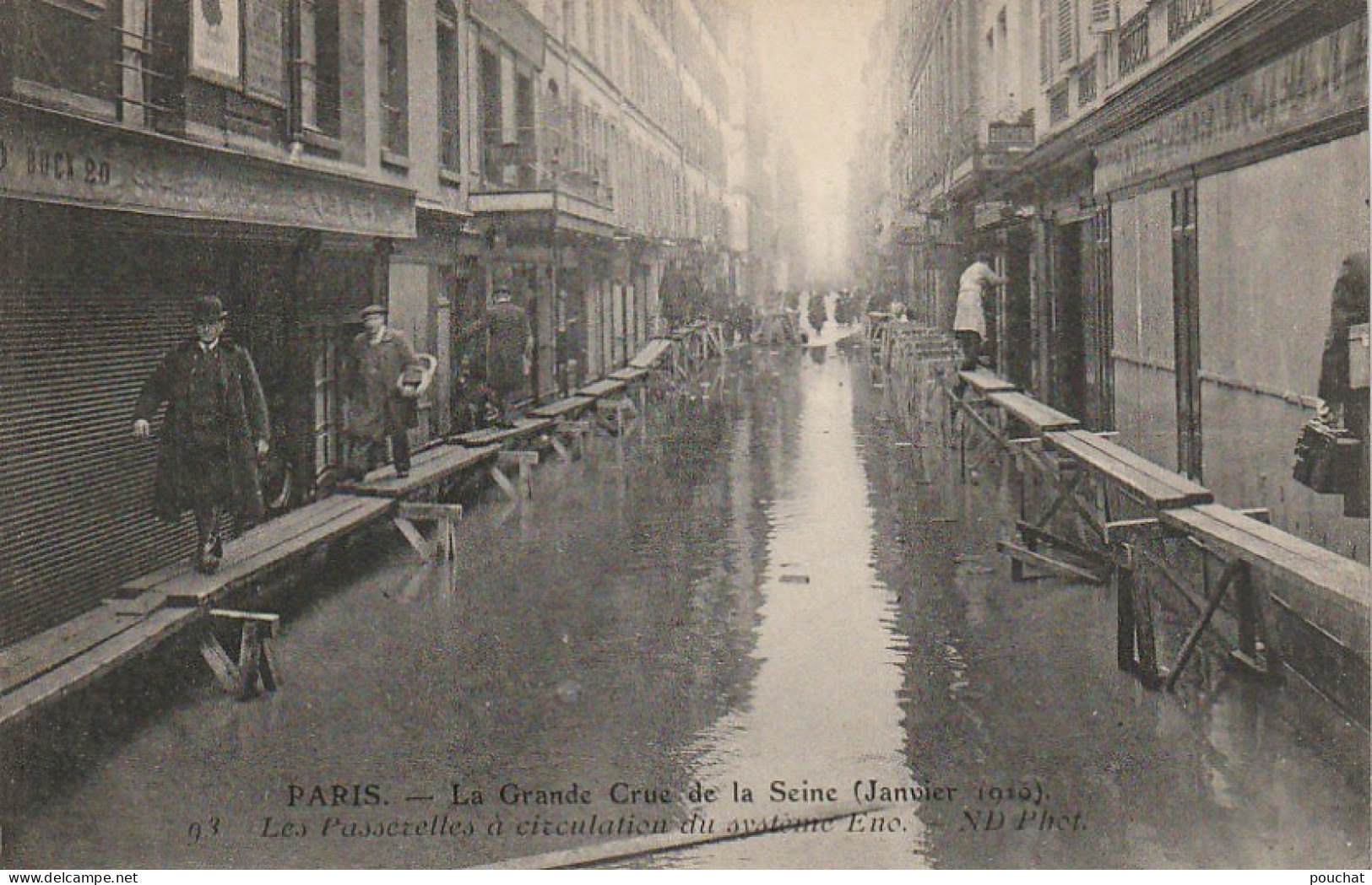 IN 28-(75) PARIS - CRUE DE LA SEINE - LES PASSERELLES A CIRCULATION DU SYSTEME ENO - 2 SCANS - Paris Flood, 1910