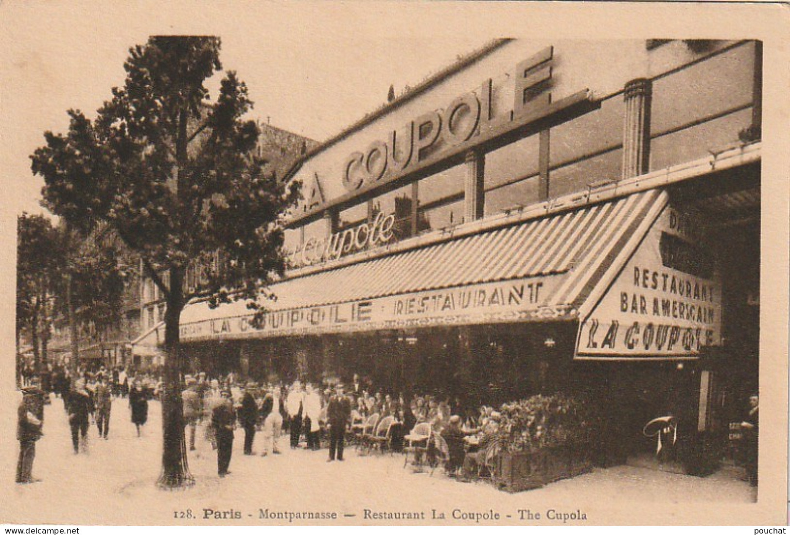 JA 3 -(75) PARIS - MONTPARNASSE - RESTAURANT LA COUPOLE  - CLIENTS ET PERSONNEL EN TERRASSE - 2 SCANS  - Paris (14)