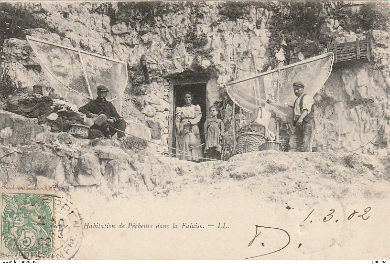 JA 7 -(76)  DIEPPE - HABITATION DE PECHEURS DANS LA FALAISE  - 2 SCANS  - Dieppe