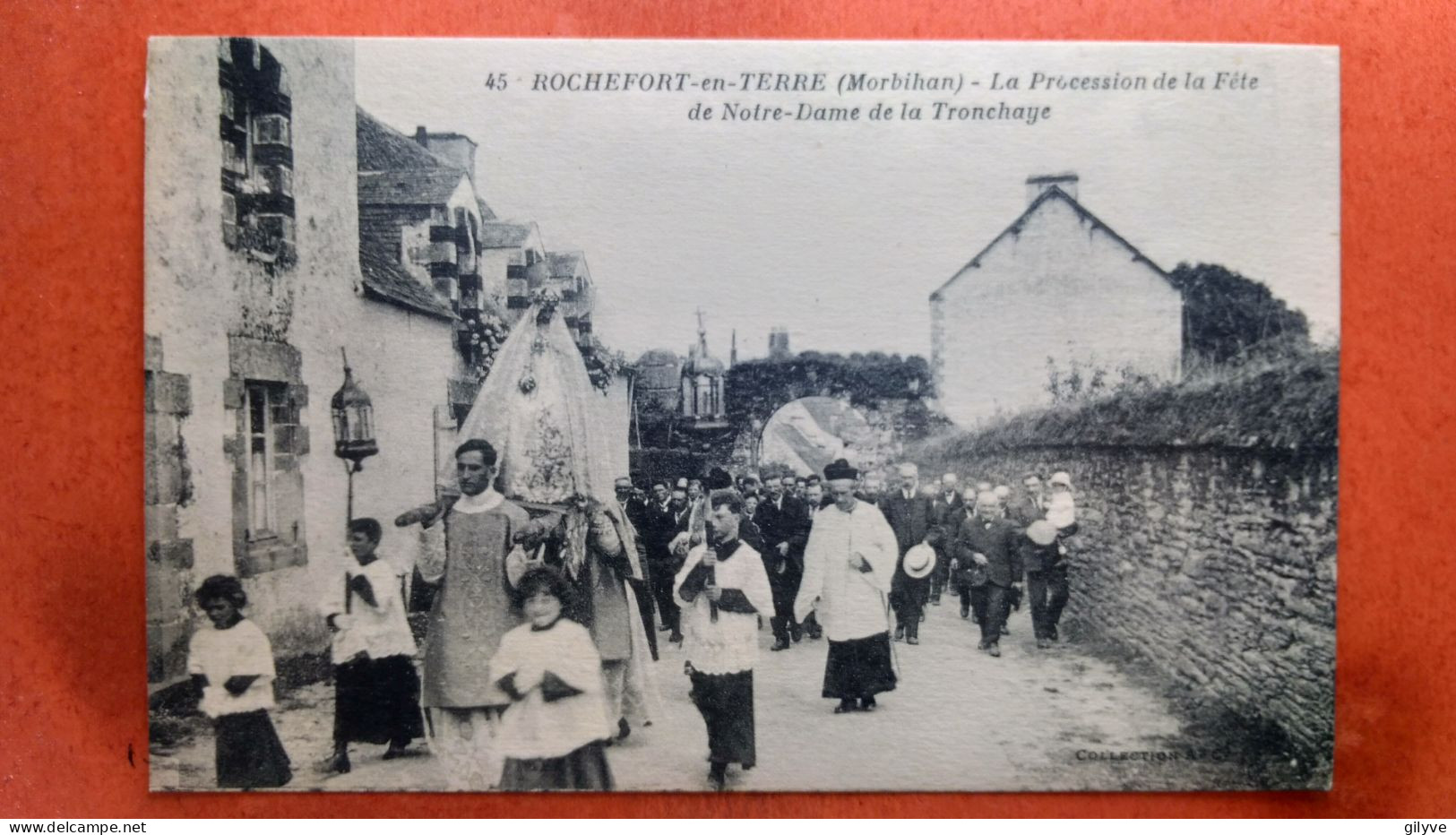 CPA (56) Rochefort En Terre. La Procession De La Fête De Notre Dame De La Tronchaye. Animation (7A.338)d - Rochefort En Terre