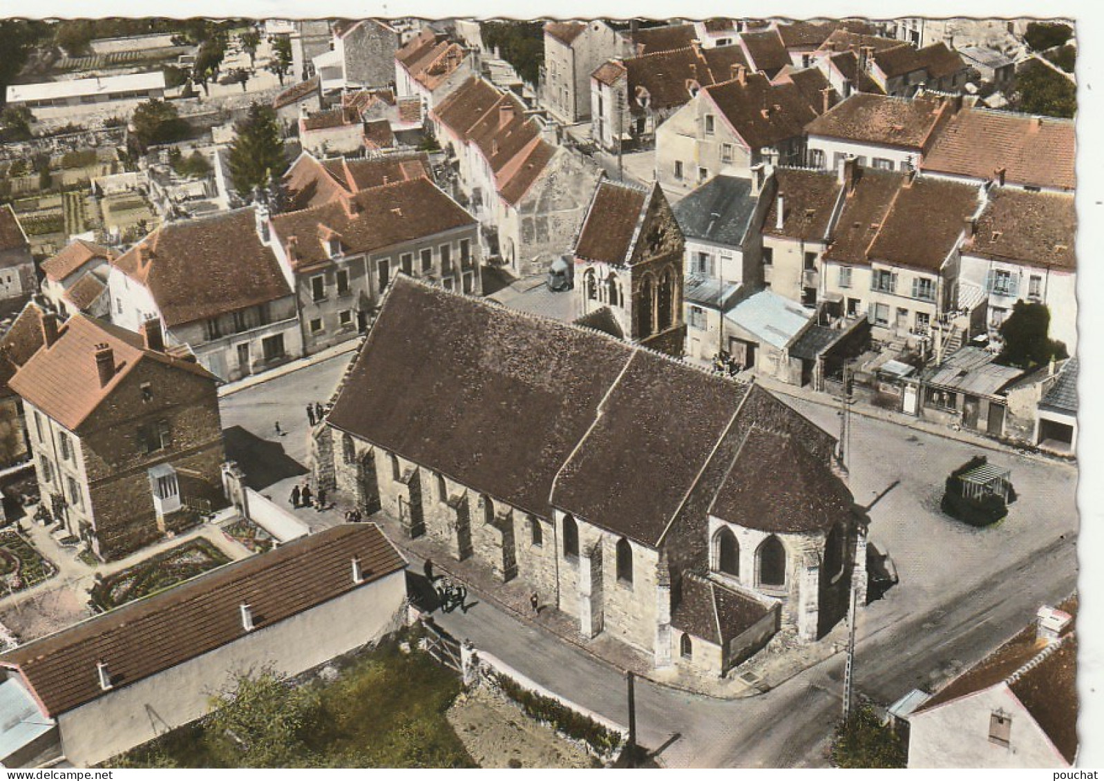 JA 12 -(77)  VILLENEUVE SUR BELLOT - VUE GENERALE - L' EGLISE - CARTE COULEURS - 2 SCANS - Autres & Non Classés