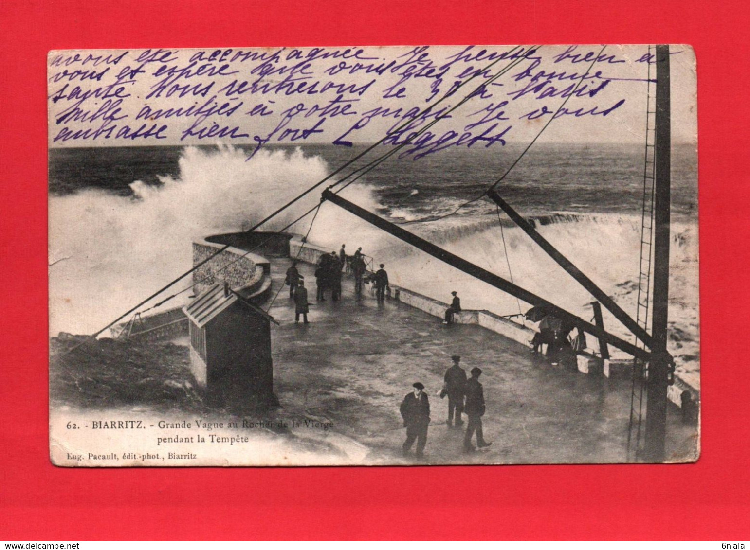 F 21566 BIARRITZ  Grande Vague Au Rocher De La Vierge Pendant La Tempête    ( 64 ) Modèle Pas Courant - Biarritz