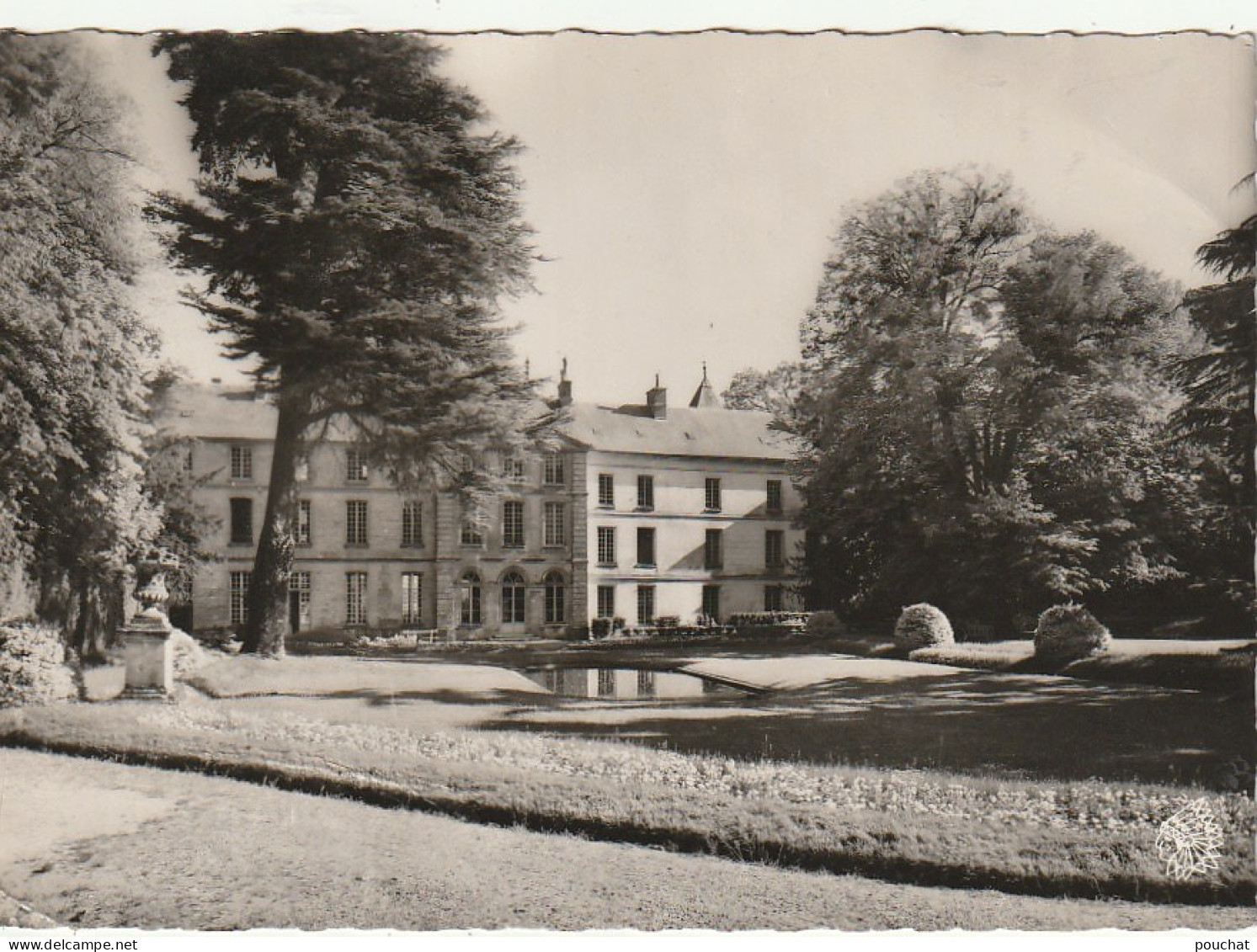 JA 18 -(78) JAMBVILLE - CAMP NATIONAL DES SCOUTS DE FRANCE - LE CHATEAU , FACE NORD -2 SCANS - Other & Unclassified