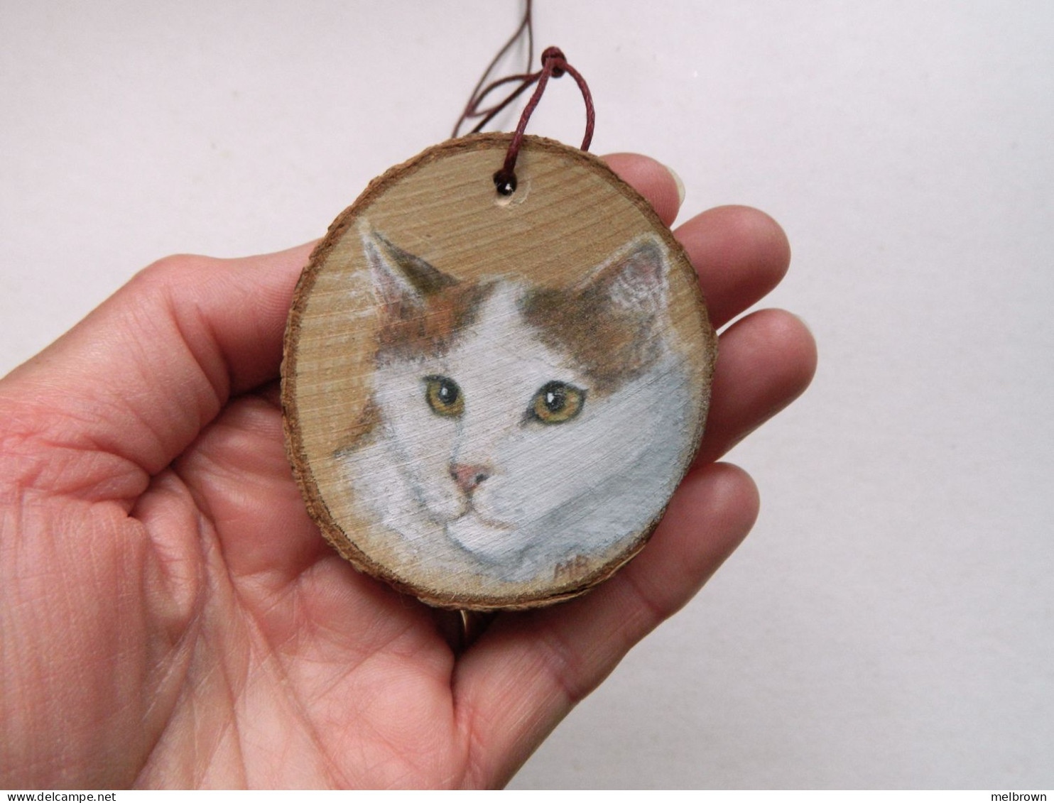 TURKISH VAN CAT (ANGORA) Hand Painted On A Natural Wood Decoration - Tiere