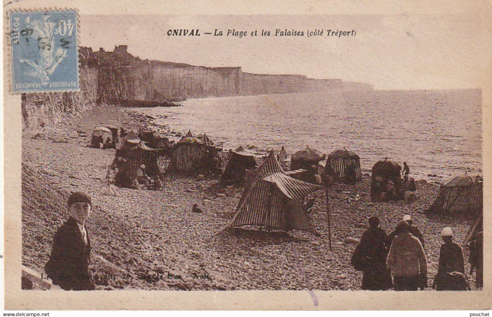 KO 4-(80) ONIVAL - LA PLAGE ET LES FALAISES ( COTE TREPORT )- TENTES CABINES - 2 SCANS  - Onival