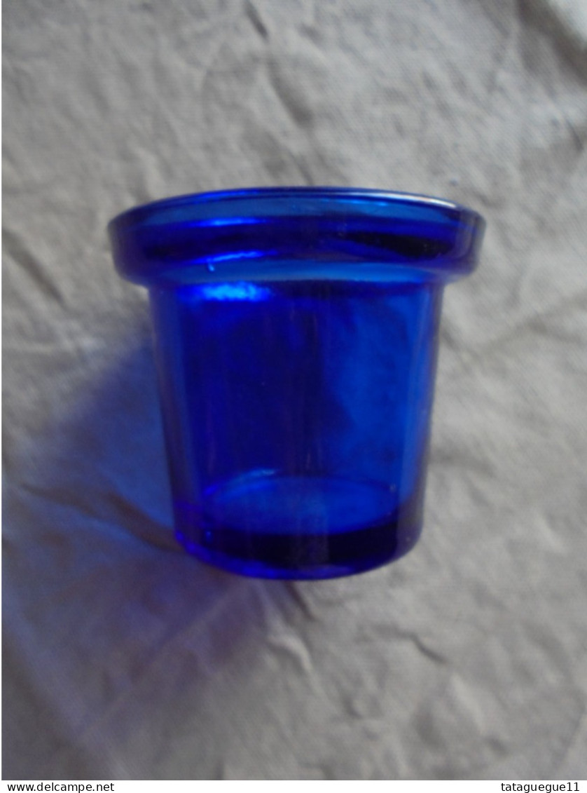 Vintage - Petit Pot En Verre Bleu - Verre & Cristal