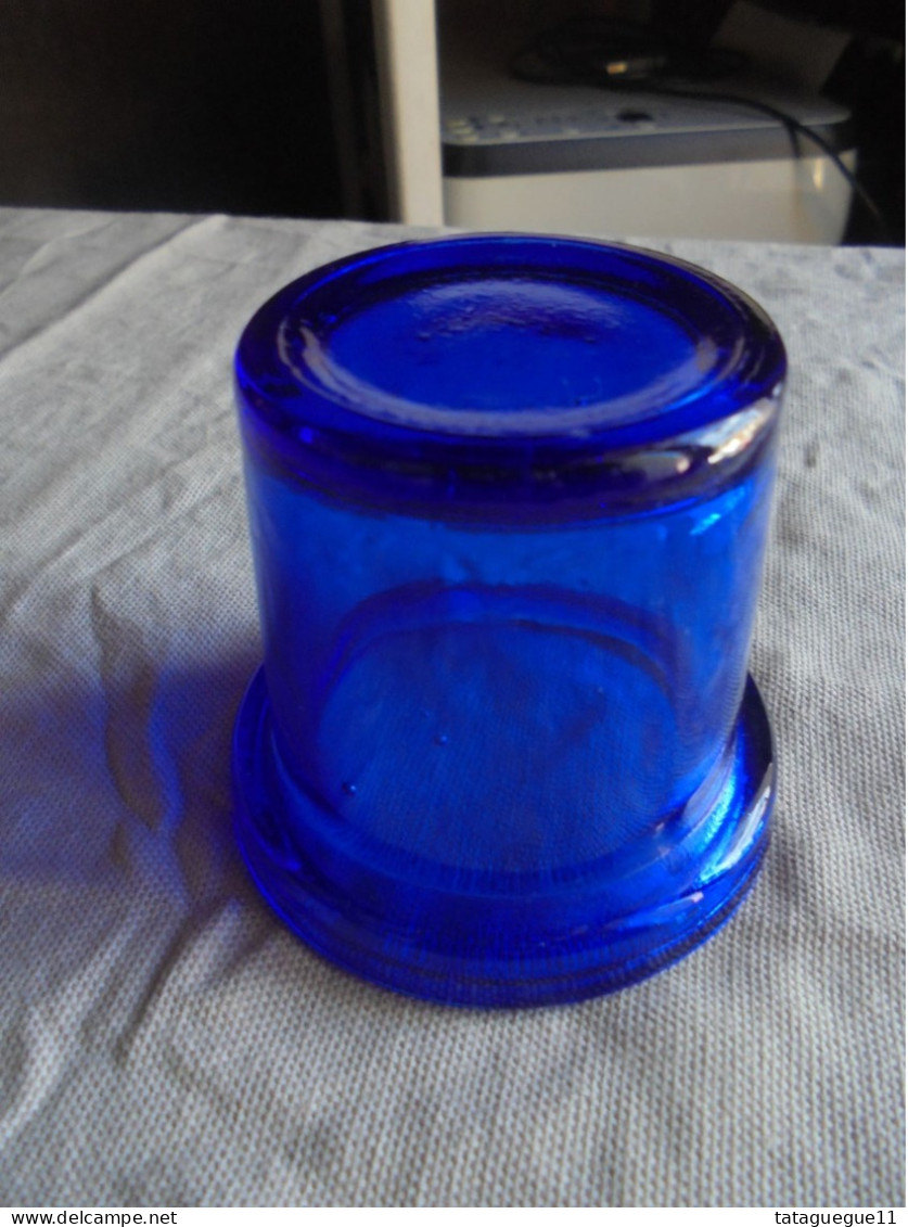 Vintage - Petit Pot En Verre Bleu - Glas & Kristal