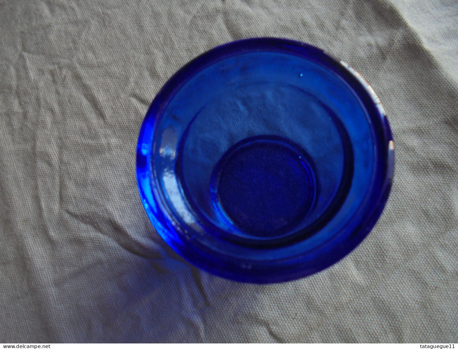 Vintage - Petit pot en verre bleu