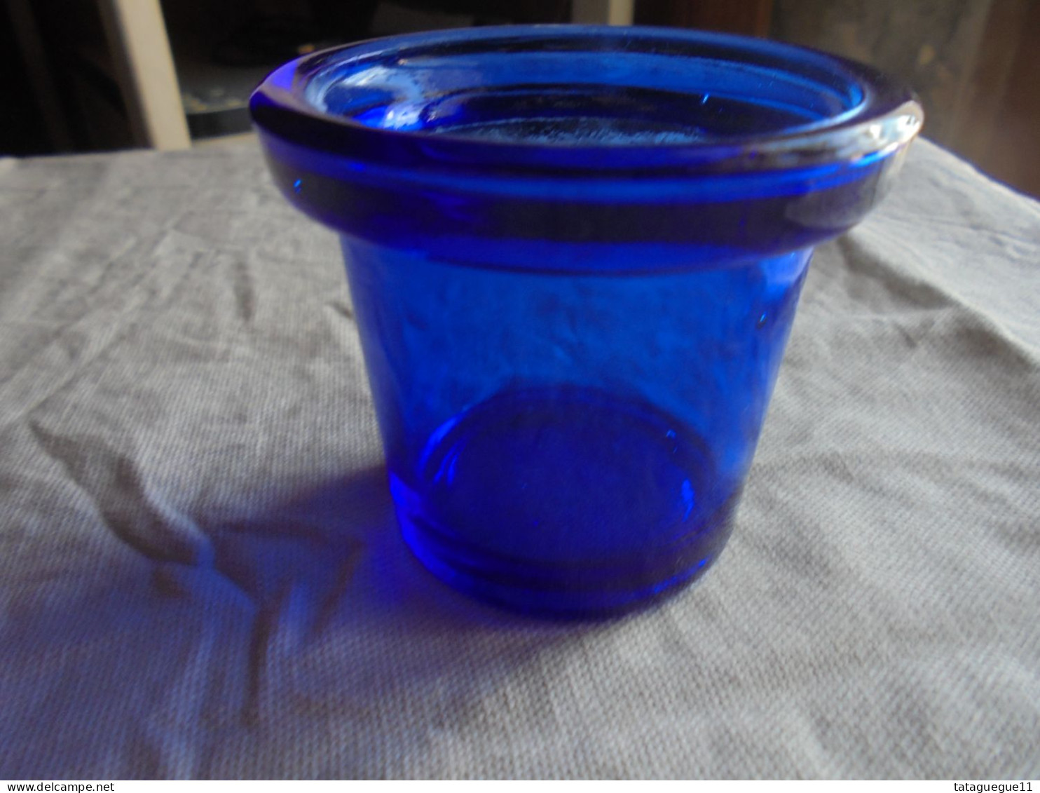 Vintage - Petit pot en verre bleu