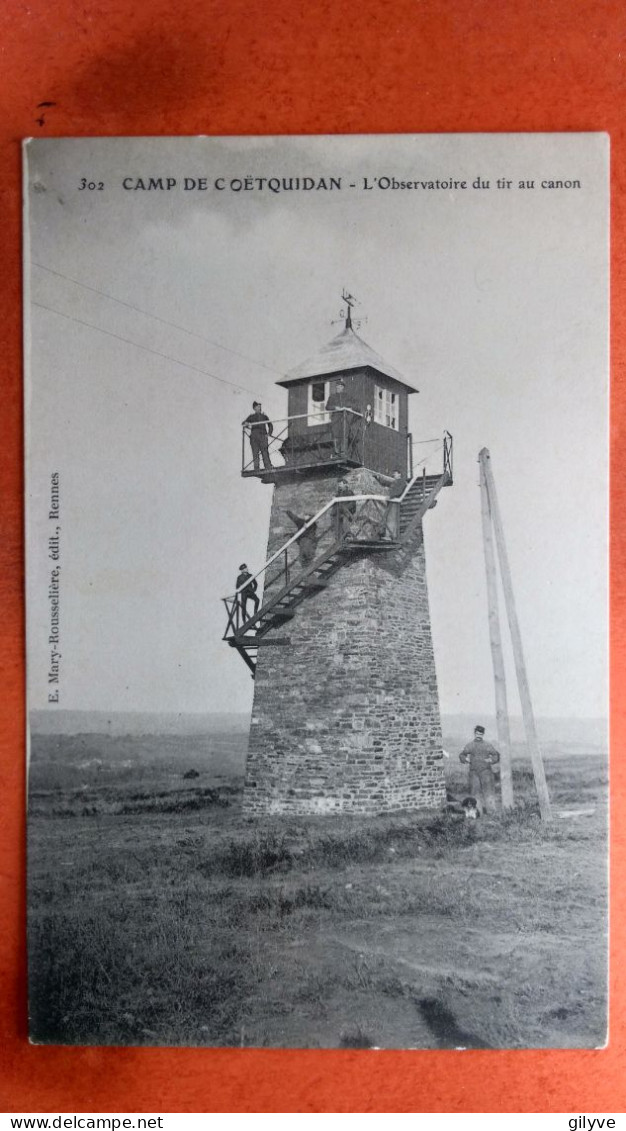 CPA (56) Camp De Coëtquidan. L'Observatoire De Tir Au Canon. Militaires.  (7A.362) - Sonstige & Ohne Zuordnung