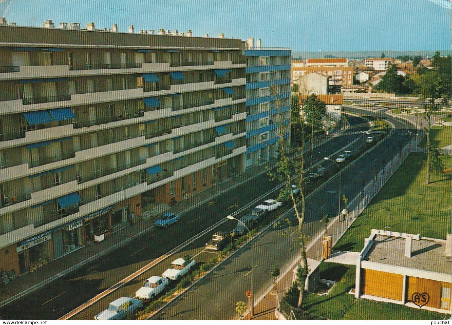 KO 14-(82) MONTAUBAN - NOUVEAUX BOULEVARDS EXTERIEURS - " LES TERRASSES "- CARTE COULEURS - 2 SCANS - Montauban